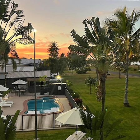 Kinka Palms Motel 耶蓬 外观 照片