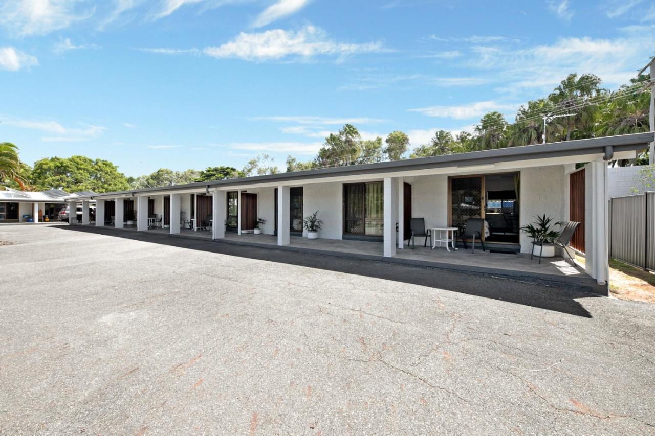 Kinka Palms Motel 耶蓬 外观 照片