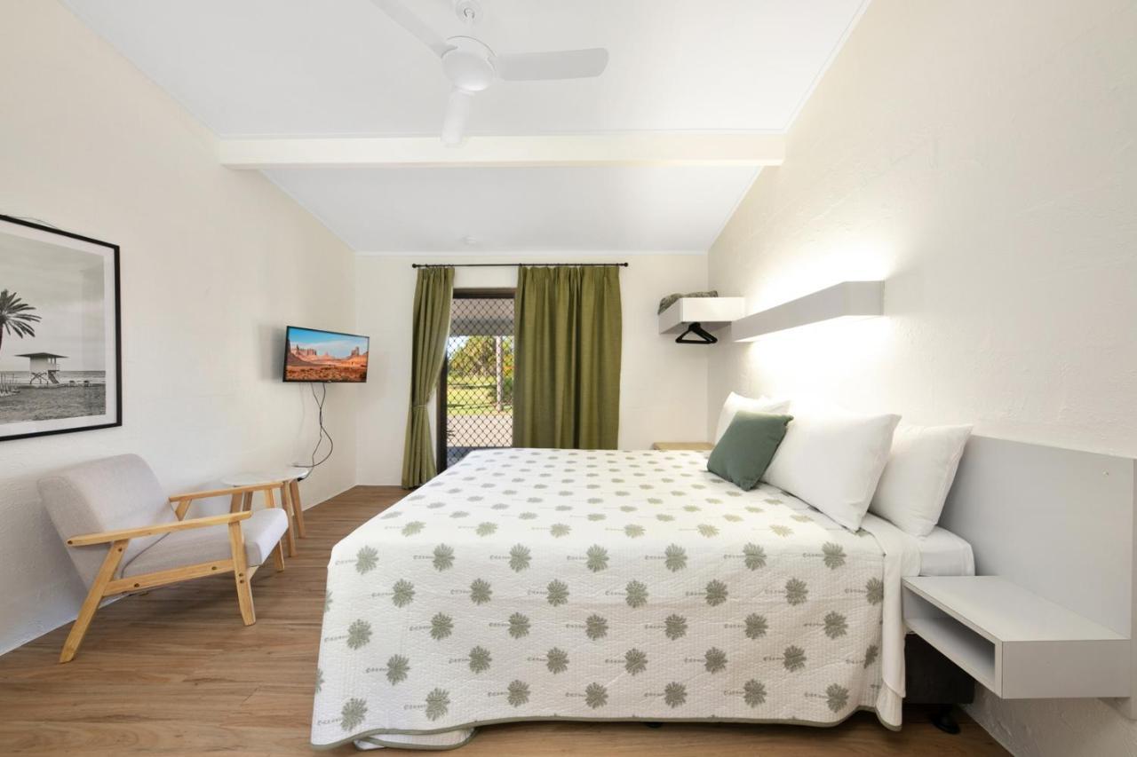 Kinka Palms Motel 耶蓬 外观 照片