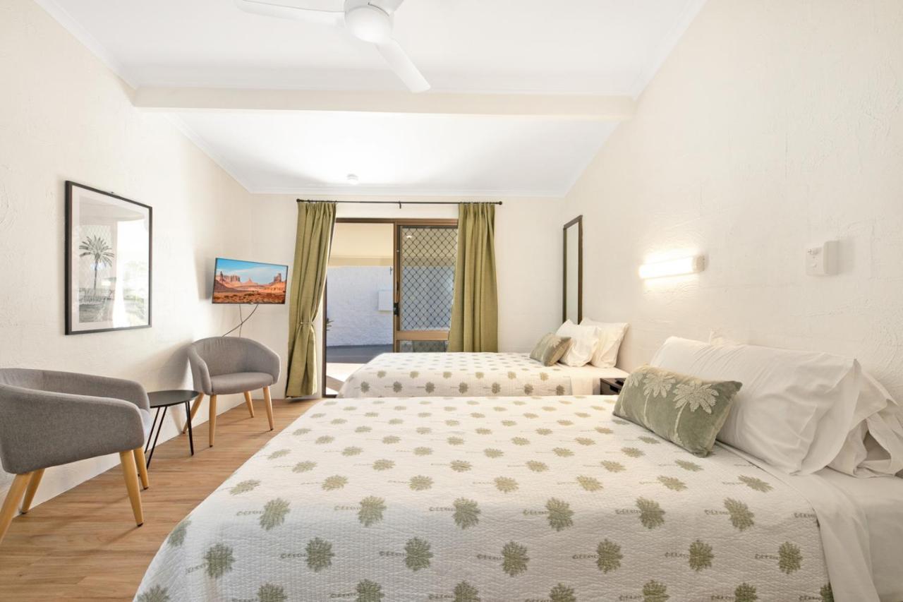 Kinka Palms Motel 耶蓬 外观 照片