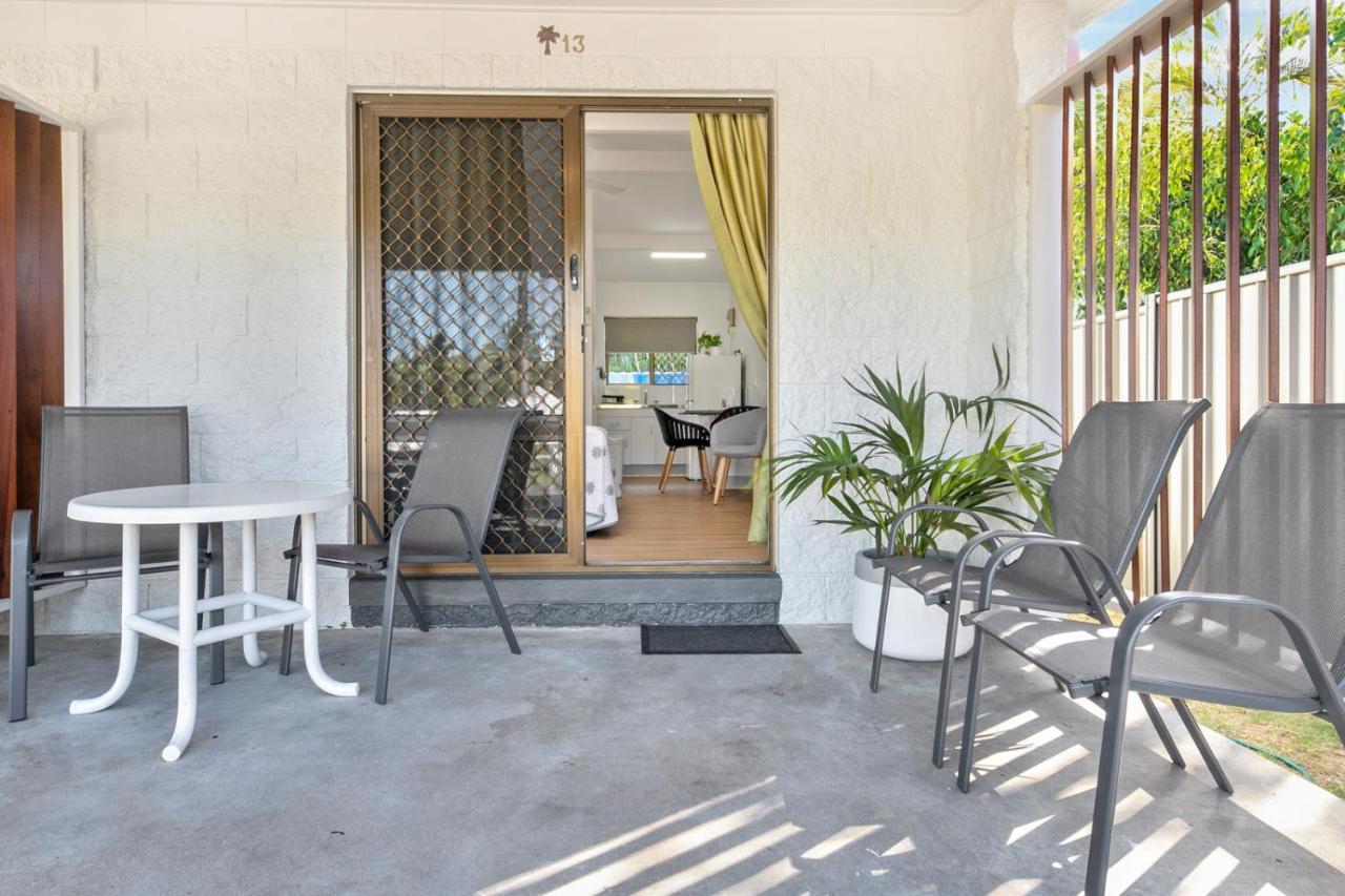 Kinka Palms Motel 耶蓬 外观 照片