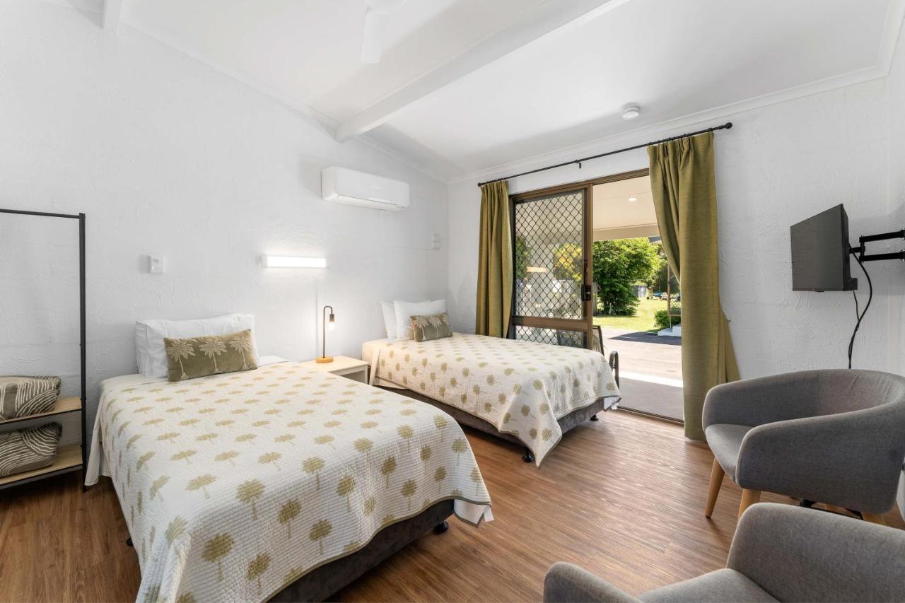 Kinka Palms Motel 耶蓬 外观 照片